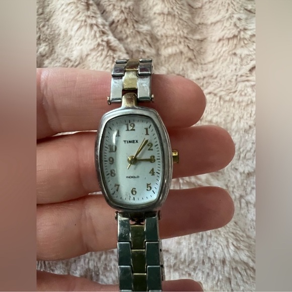 Watch Lot - Picture 8 of 10